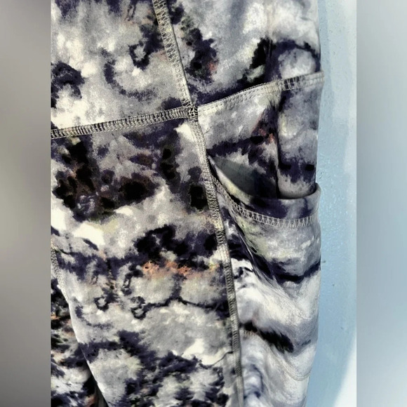 BSP, better sports performance,M, pocketed compression, watercolor, athletic - Picture 7 of 7